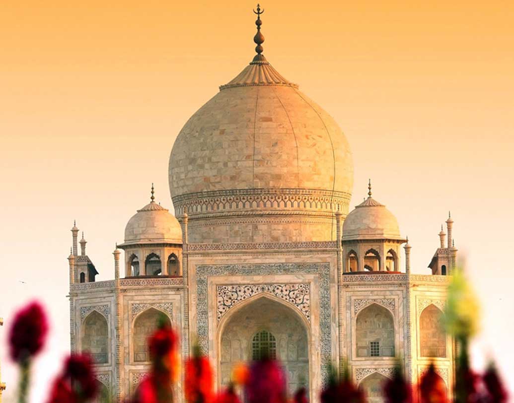 ধনকুবেরের সংখ্যার নিরিখে আমেরিকা, চিন এবং জার্মানির পরই আছে ভারত। ভারতে মোট ধনকুবেরের সংখ্যা ১১৯। সেই তালিকার শীর্ষে আছেন মুকেশ অম্বানি। এ ছাড়া আছেন আজিজ প্রেমজি, হিন্দুজা গোষ্ঠীর সদস্যরা, লক্ষী মিত্তলের মতো ধনকুবেররা। ভারতের পরে আছে রাশিয়া। সাবেক কমিউনিস্ট এই দেশে আছেন মোট ১০১ জন।