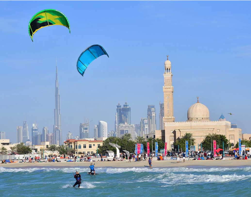 মহাদেশ ভিত্তিক ধনকুবেরের তালিকায় তাৎপর্য্যপূর্ণ অনুপস্থিতি হল আরব এবং পূর্ব আফ্রিকা। তেল উৎপাদনের কারণে এই এলাকা বিপুল বিত্তশালী হলেও সেই ভাবে ধনকুবের পাওয়া যাচ্ছে না এই অঞ্চলে। মনে করা হচ্ছে, এই সব তেল উৎপাদক সংস্থাগুলি সরকারি কোম্পানি হিসেবে নথিভূক্ত। সেই কারণেই ব্যক্তিগত সম্পত্তির হিসেব পাওয়া যায়নি।