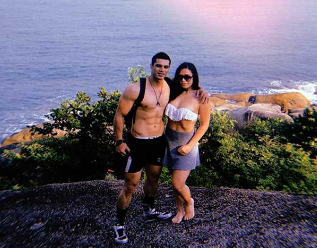 কৃষ্ণার সঙ্গে ঘনিষ্ঠ ছবি পোস্ট করে পরশ নাওয়াল নামে এই তরুণ লিখেছেন, ‘হ্যাপি বার্থ ডে বিউটিফুল’। শুধুমাত্র বন্ধু হলে কি এতটা ঘনিষ্ঠ হওয়া সম্ভব, বলি মহলে গুঞ্জন এমনটাই।