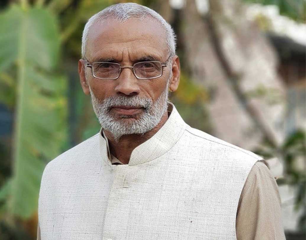 ভরতভূষণ ত্যাগী, দিল্লি বিশ্ববিদ্যালয়ের স্নাতক। উত্তরপ্রদেশের বুলন্দশহরে নিজের গ্রামে ৩০ বছর ধরে চাষাবাদ করেছেন দেশের অর্গ্যানিক ফার্মিংয়ের অন্যতম জনক। প্রায় ১০ লক্ষ কৃষিজীবী ও তাঁর পরিবারকে প্রশিক্ষণ দেন তিনি এ বিষয়ে।