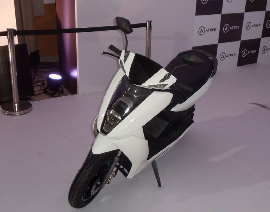 অ্যাথার-এর দাবি, ৩.৯ সেকেন্ডে স্কুটারের গতি ০-৪০ কিলোমিটারে পৌঁছে যায়।