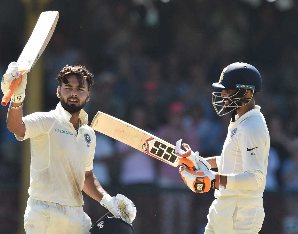 সপ্তম উইকেটে ঋষভ-জাডেজা যোগ করলেন ২০২ রান। ৪১৮ রানে পূজারা ফেরার পর জুটি বেঁধেছিলেন দু’জনে। সেখান থেকে ছ’শো পার করে দিলেন জুটিতে।