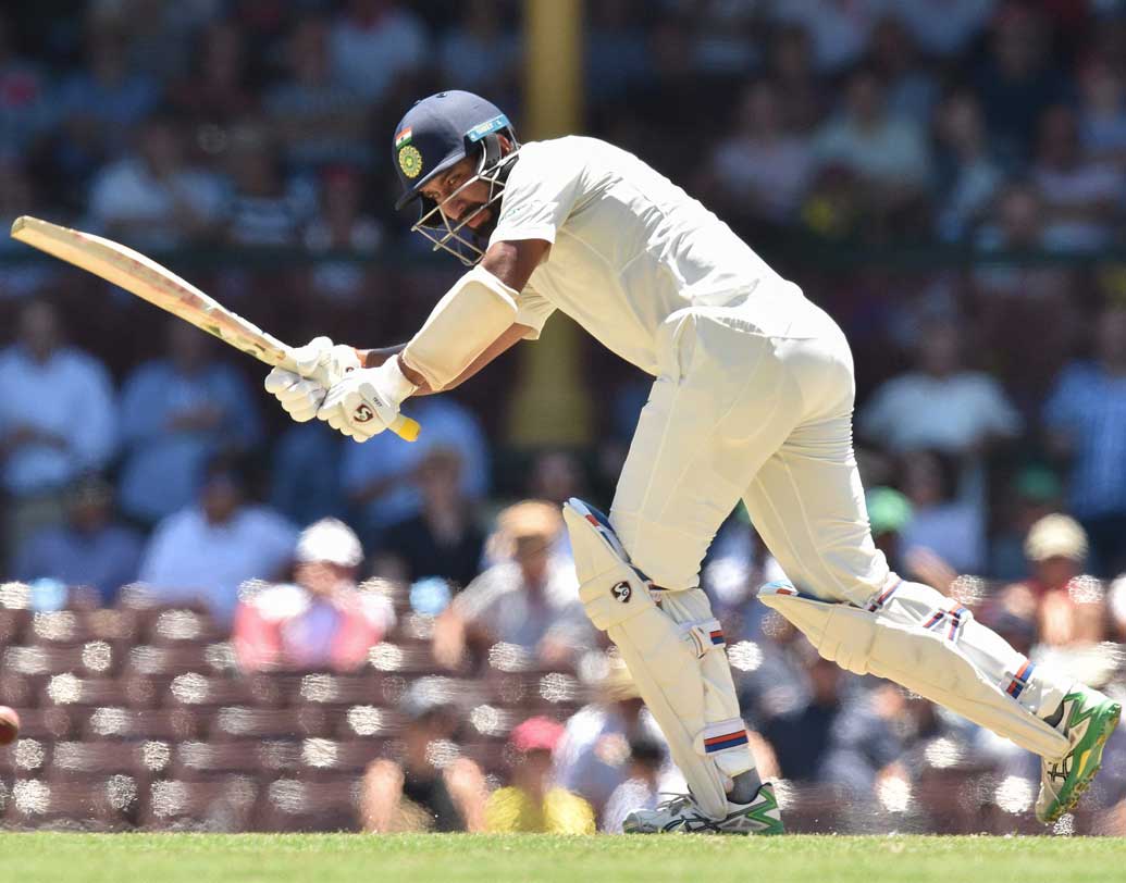 পূজারা অ্যাওয়ে ম্যাচে ২০১০-২০১৯ সালে ৩২টি ম্যাচ ও ৫৬টি ইনিংস মিলিয়ে ২২০৯ রান করেছেন। গড় ৪০.৯০, স্ট্রাইক রেট ৪১.৭৮।