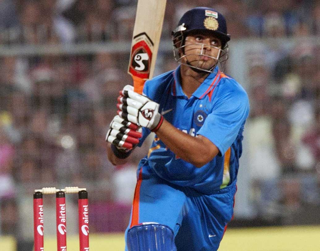 সুরেশ রায়না: সে দিন তিন নম্বরে নেমেছিলেন। বর্তমানে জাতীয় দলের বাইরে মহেন্দ্র সিংহ ধোনির পছন্দের ক্রিকেটারটি। তবে আইপিএল এবং ঘরোয়া ক্রিকেটে তিনি এখনও নিয়মিত।