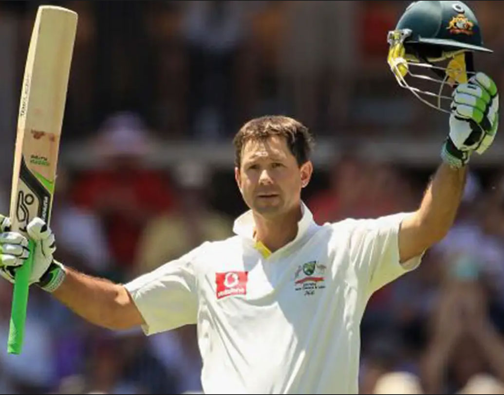 জবাবে রিকি পন্টিংয়ের অস্ট্রেলিয়া প্রথম ইনিংসে ২১৮ রান তুলেছিল। ফলো অনের পর দ্বিতীয় ইনিংসে করে ৩৮৭।