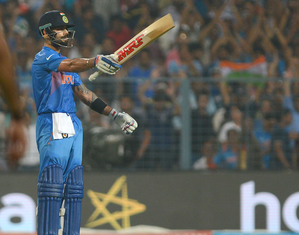 আইসিসি র‌্যাঙ্কিং থাকার ক্ষেত্রেও বিরাট রেকর্ড গড়েছেন। সব থেকে বেশি পয়েন্ট নিয়ে এক নম্বরে থাকার রেকর্ড  গড়েছেন বিরাট।