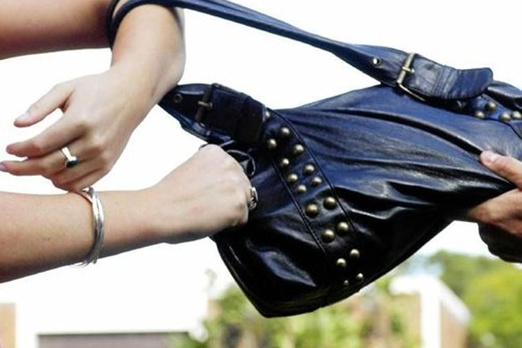 Several incidents of snatching reported in Rahra