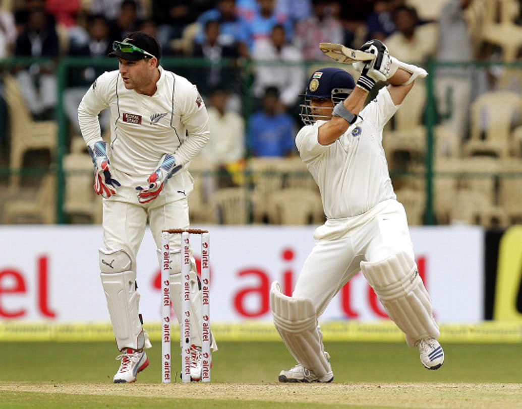 সচিন তেন্ডুলকর: বেশি দিন দলকে নেতৃত্ব দেননি। যে ক’দিন নেতৃত্ব দিয়েছেন, তার মধ্যে বিদেশে ১৩টি ম্যাচ খেলেছে ভারত।
