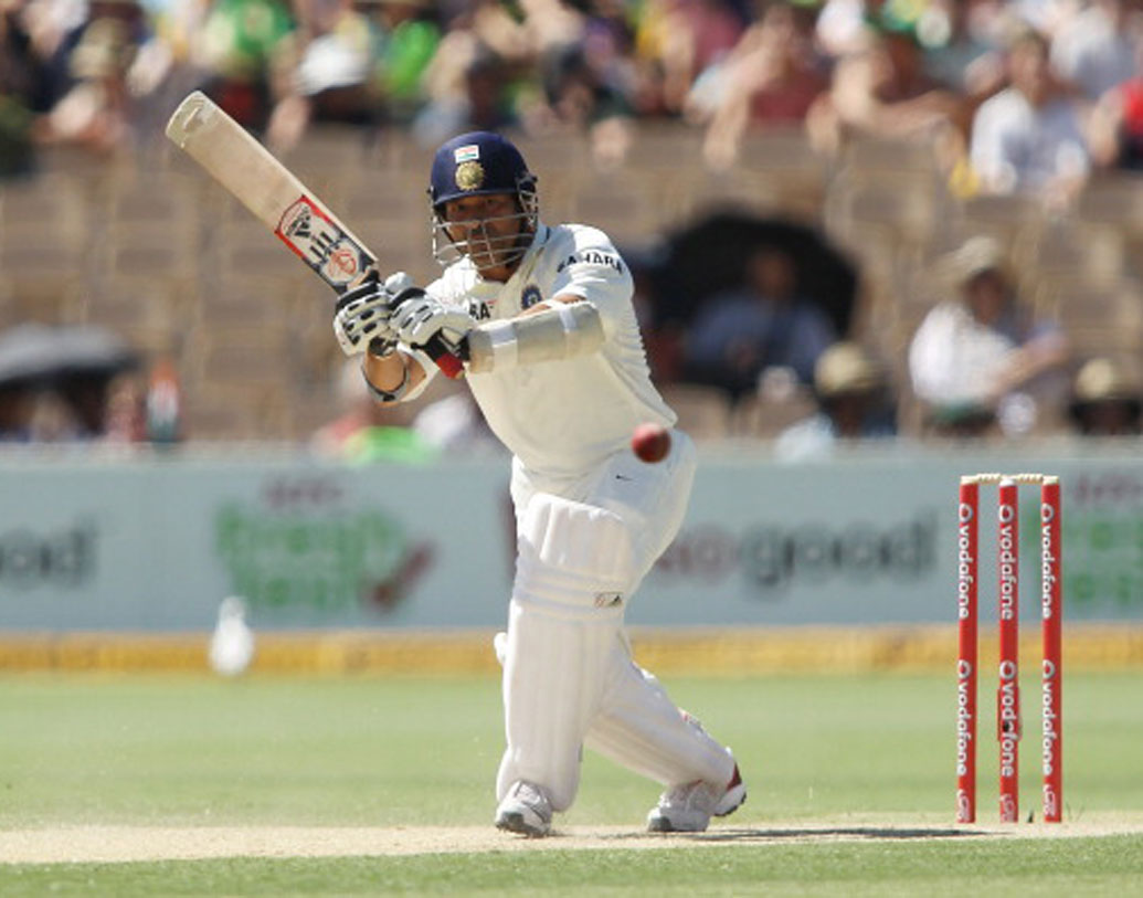 সচিন তেন্ডুলকর: তবে অধিনায়ক সচিনের নেতৃত্বে বিদেশের মাটিতে একটি ম্যাচেও জয় আসেনি।