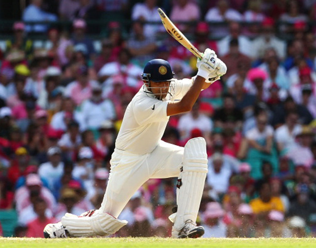 রাহুল দ্রাবিড়: দেশ হোক বা বিদেশ— ব্যাটসম্যান দ্রাবিড় বরাবর দলকে ভরসা দিয়েছেন। অধিনায়ক দ্রাবিড়ের নেতৃত্বে বিদেশে ১৭টি টেস্ট ম্যাচ খেলে ভারত।