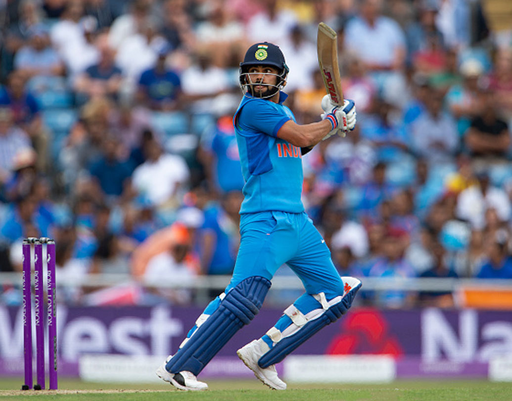 বিরাট কোহালি: গত বছরের সবচেয়ে সফল ক্রিকেটার। একদিনের ম্যাচে সব থেকে বেশি ১২০২ রান এসেছে বিরাটের ব্যাট থেকে। ছয়টি শতরান করা বিরাট অধিনায়ক হিসেবেও সফল।