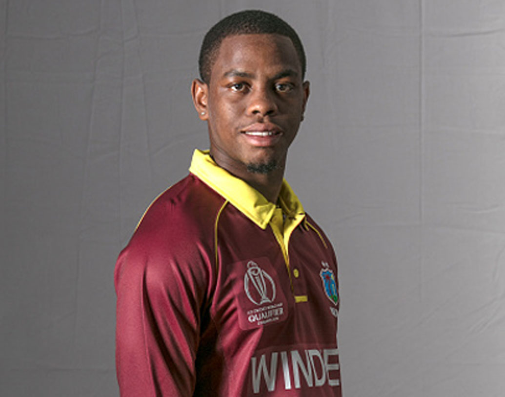 শিমরণ হেটমায়ার: বাইশ বছরের এই তরুণ বাঁহাতি বিশ্ব ক্রিকেটের নয়া বিস্ময়। ওয়েস্ট ইন্ডিজের হয়ে শেষ ১৫ ইনিংসে রান করেছেন ৭০০-এর বেশি। গড় ৪৭-এর বেশি। মিডল অর্ডারে হেটমায়ার নিঃসন্দহে বড় ভরসা।