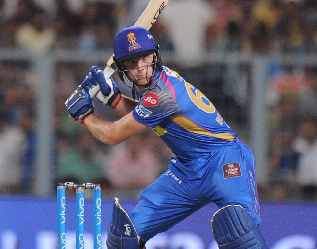 জোস বাটলার: গত বছরটা অলরাউন্ডার বাটলারের স্বপ্নের বছর বলা চলে। ছয় নম্বর জায়গাটা বাটলারের জন্যই নির্ধারিত থাকল। ১৮ ইনিংসে ৫০-এর উপর গড় থাকা ইংল্যান্ডের এই ক্রিকেটারটি আইপিএলেও অত্যন্ত সফল।