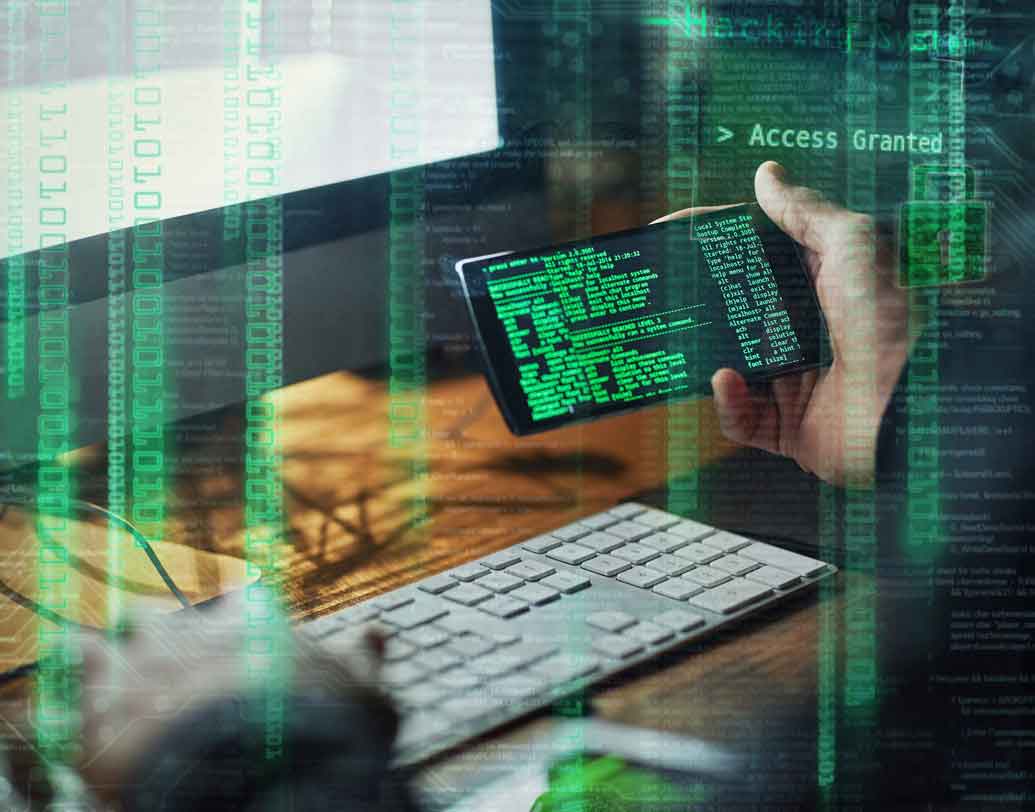 একটি মাত্র ভিডিয়ো মেসেজ। আর তার মাধ্যমেই হ্যাক হতে পারে আপনার ফোন। ফোনের সূত্র ধরেই আপনার যাবতীয় ব্যক্তিগত তথ্যও পৌঁছে যাবে হ্যাকারদের হাতে। কেবল ব্যাঙ্ক ডিটেলসই নয়, ফোনে থাকা সব নম্বর, এসএমএস, হোয়াটসঅ্যাপ, ছবি সবই চলে যাবে হ্যাকারদের জিম্মায়। হোয়াটসঅ্যাপ গোল্ড নিয়ে ছড়ানো প্রচারের মূল কথা এগুলিই।