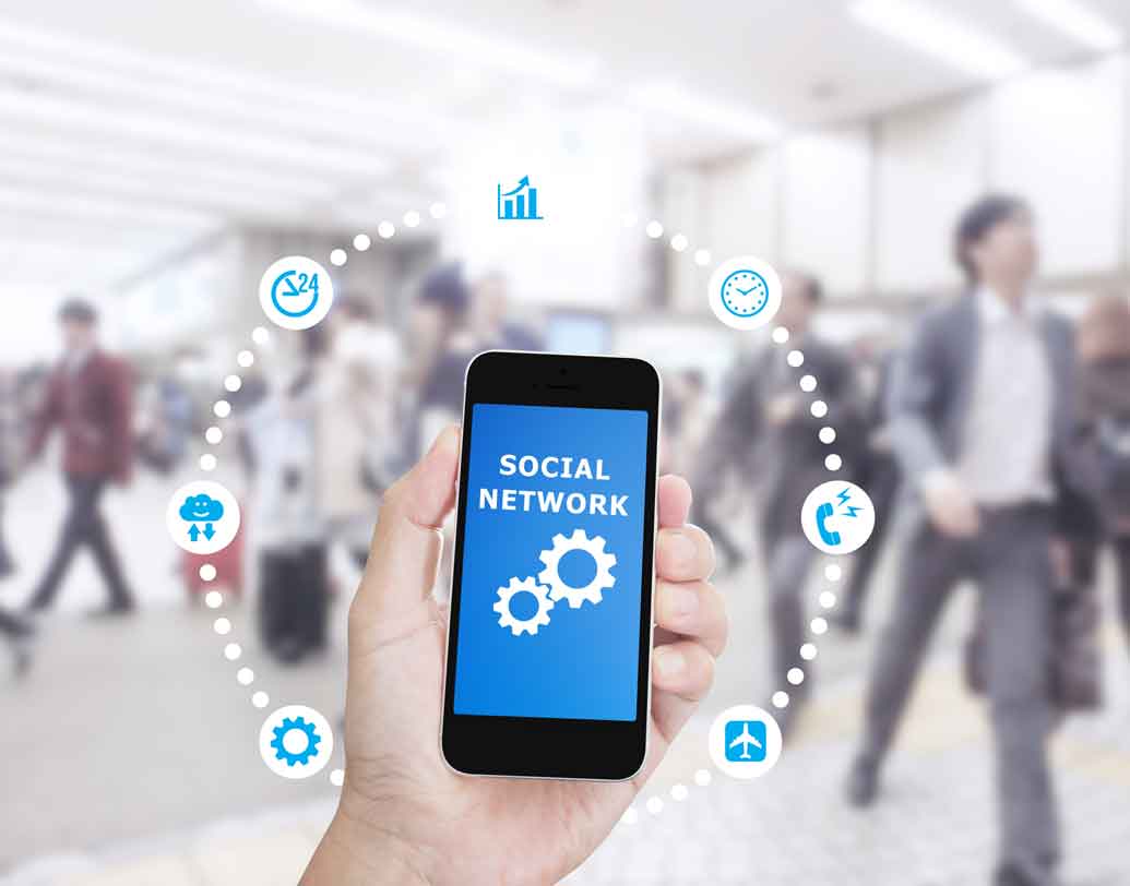 সাইবার সুরক্ষা বিশেষজ্ঞরাও এই হোয়াটসঅ্যাপ গোল্ডের গুজব নিয়ে সরব হয়েছেন। এই ধরনের ভুয়ো প্রচার থেকে দূরে থাকার পক্ষপাতী তাঁরাও। এ ছাড়াও কোনও মেসেজের আদৌ অস্তিত্ব আছে কি না, তা যাচাই না করেই তা নিয়ে ভয় পেতেও নিষেধ করেন তাঁরা।