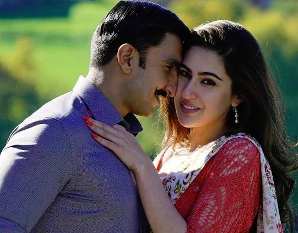 ‘সিম্বা’ ২০১৮ সালের ১৩ নম্বর ছবি যেটা ১০০ কোটি টাকার ব্যবসা করল। এমন সাফল্যের বছর বলিউড এর আগে কখনও দেখেনি। ‘সঞ্জু’, ‘সোনু কে টিটু কে সুইটি’, ‘পদ্মাবত’, ‘রেড’, ‘বাগি টু’, ‘রাজি’, ‘রেস থ্রি’, ‘গোল্ড’, ‘স্ত্রী’, ‘বধাই হো’, ‘ঠগস্ অব হিন্দোস্তান’, ‘টু পয়েন্ট ও’ এই ১২টা ছবির পর এখন ‘সিম্বা’।