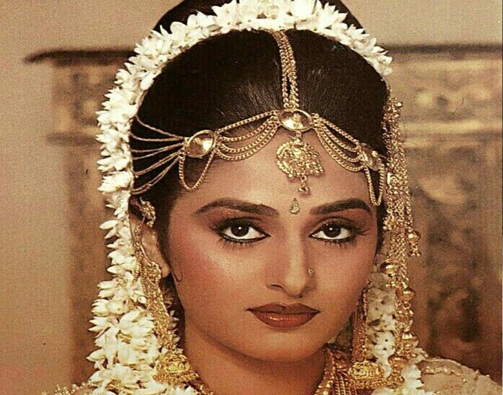 শ্রীকান্তের প্রথম স্ত্রী এই বিয়েতে আপত্তি জানাননি। কিন্তু জয়াপ্রদা কোনওদিন শ্রীকান্তের বাড়ি বা পরিবারে জায়গা পাননি। তিনি থেকে যান শ্রীকান্তের জীবনে দ্বিতীয় নারী হয়েই। বিয়ের পরে ইন্ডাস্ট্রি এবং ব্যক্তিগত জীবন দু’দিকেই কোণঠাসা হয়ে পড়েন জয়াপ্রদা।