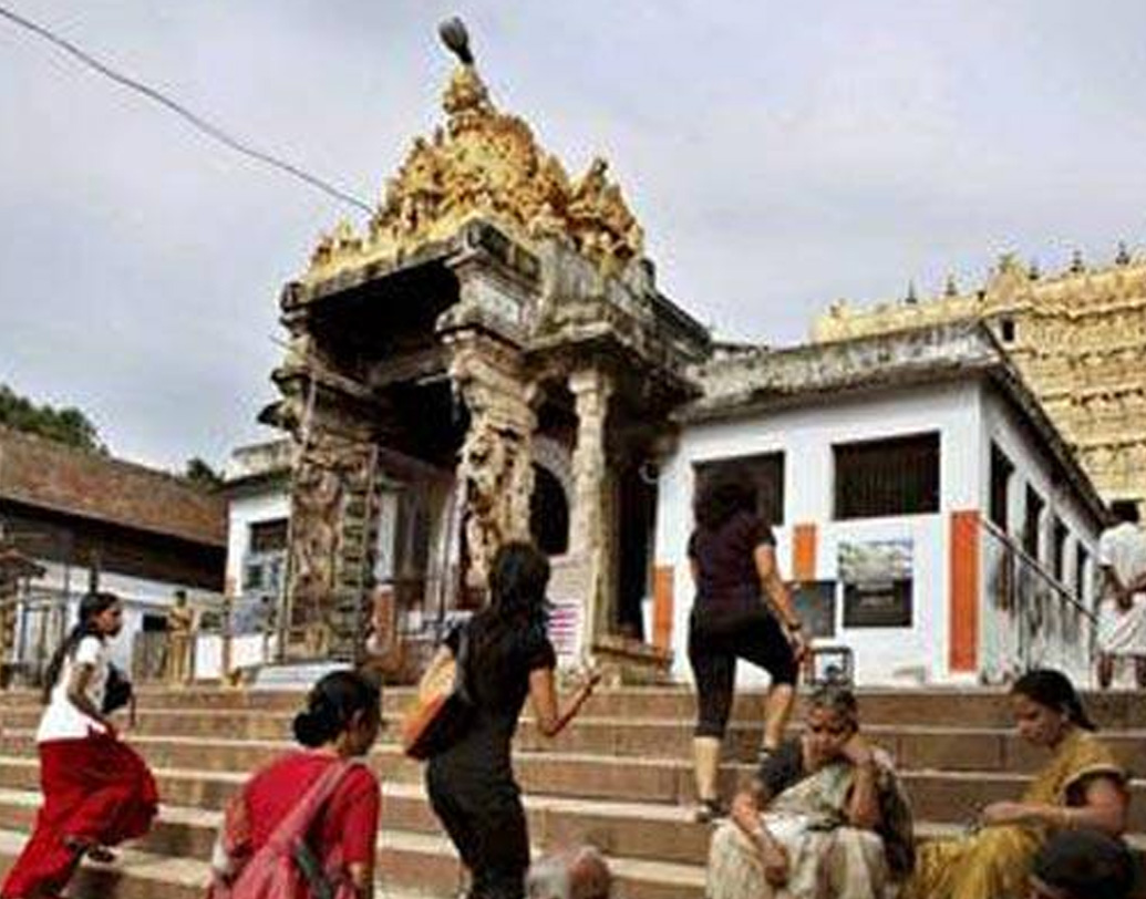 অনেকের বিশ্বাস, এই চেম্বার বি মন্ত্রপুত দরজা। খুব বড় মানের পুরোহিত ছাড়া এই মন্ত্র খণ্ডন করা যাবে না। তাই দরজা খোলাও সম্ভব নয়। অনেকের বিশ্বাস, এই দরজার সঙ্গে সমুদ্রের যোগ রয়েছে। দরজা খোলা হলে সারা দেশ প্লাবিত হয়ে যাবে। ফলে এই দরজার পিছনের রহস্য বজায় থাকাই মঙ্গল।