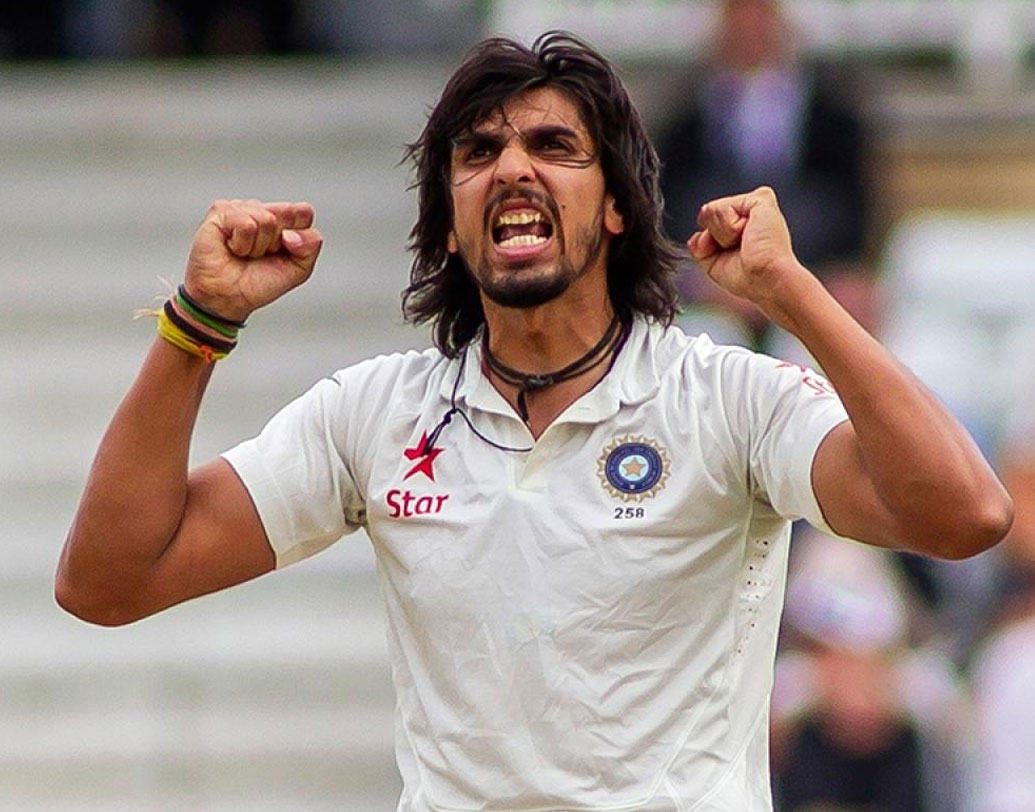 ইশান্ত শর্মা-  ক্যারিবিয়ানদের বিরুদ্ধে দুরন্ত ছন্দে ছিলেন ইশান্ত। যশপ্রীত বুমরা সর্বোচ্চ উইকেট সংগ্রাহক ছিলেন ওয়েস্ট ইন্ডিজে। ১২টি উইকেট নিয়ে ইশান্ত ছিলেন দ্বিতীয় স্থানে। বুমরা এই সিরিজে চোটের জন্য ছিটকে গিয়েছেন। ঘরের মাঠে প্রোটিয়াদের পরীক্ষা নেওয়ার জন্য তৈরি হচ্ছেন ইশান্ত।