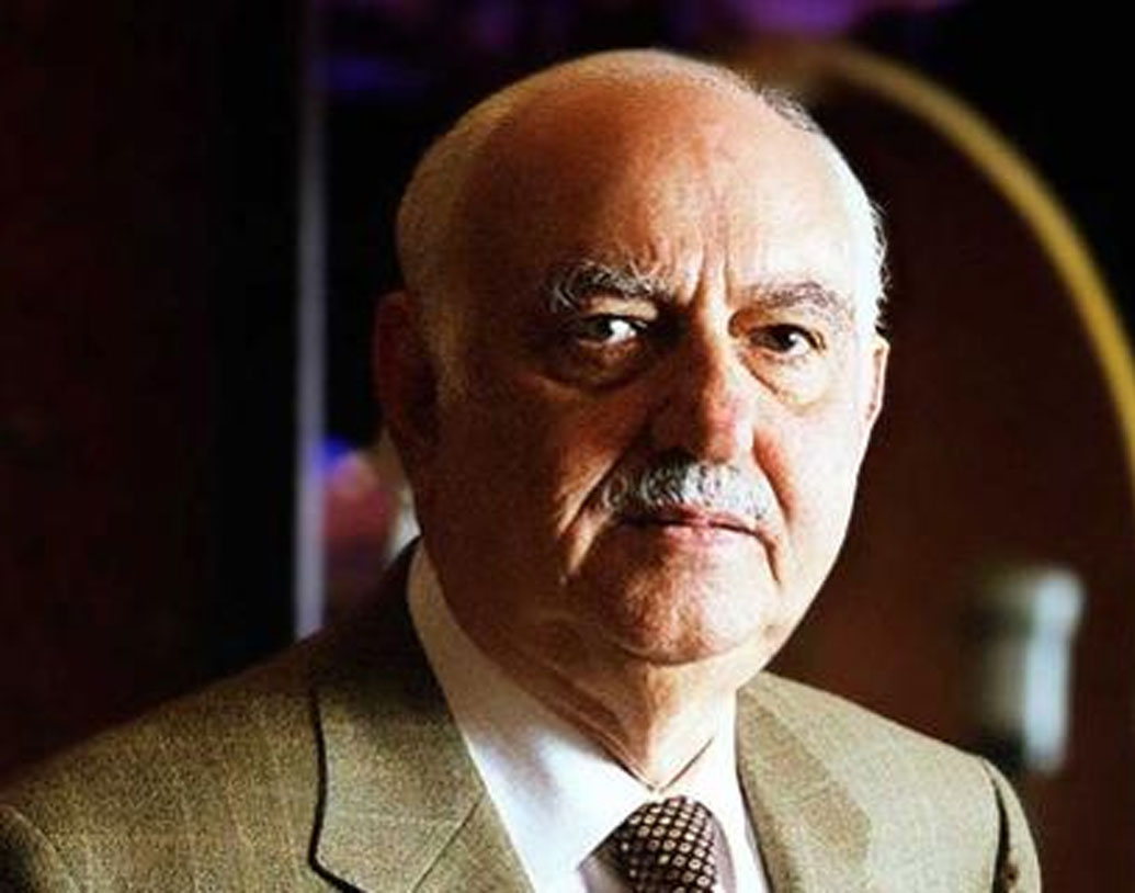 চতুর্থ স্থানে রয়েছেন পালোনজি গ্রুপের পালোনজি মিস্ত্রি। তাঁর সম্পত্তির পরিমাণ এক লক্ষ ছ’হাজার কোটি টাকা।