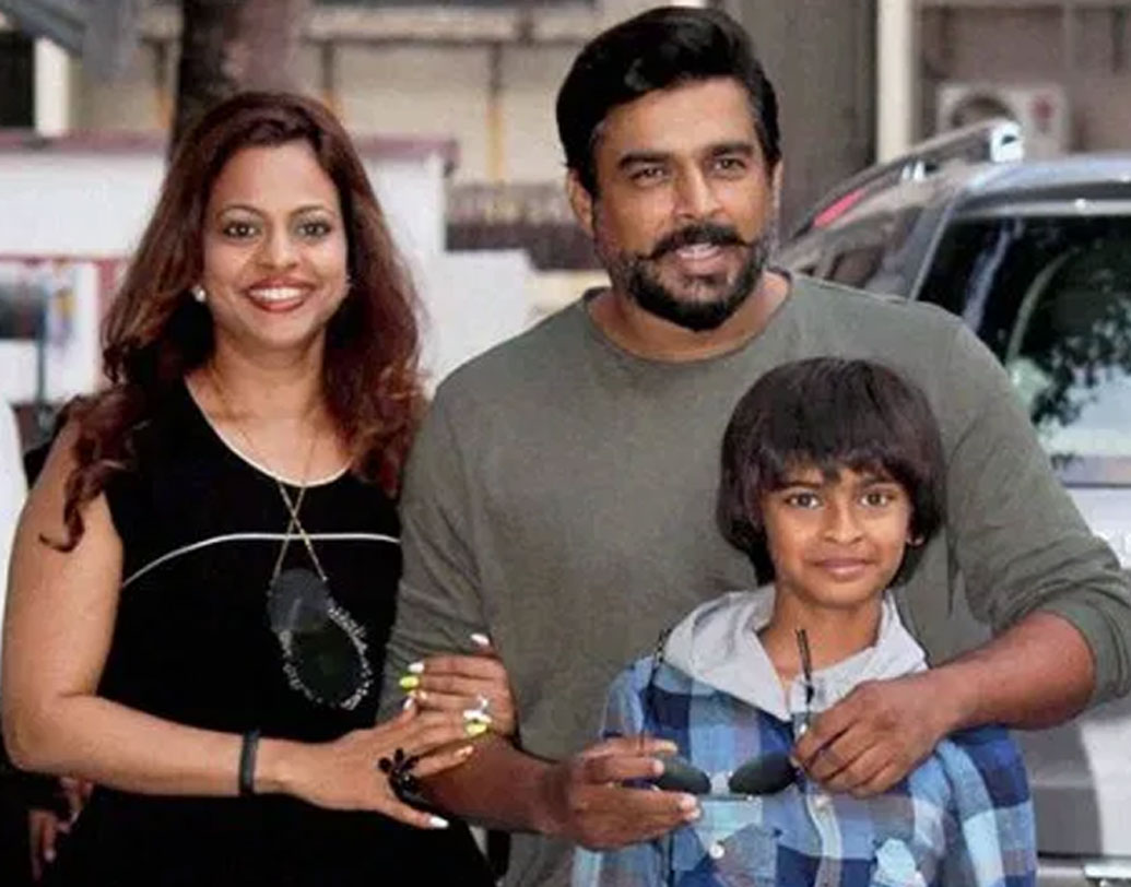 সম্প্রতি এশিয়ান এজ গ্রুপ চ্যাম্পিয়নশিপের জুনিয়র ইন্টারন্যাশনাল সুইম মিট-এ ফ্রিস্টাইল রিলে-তে রুপো জিতেছে সে। বাবা-মার পাশাপাশি আন্তর্জাতিক স্তরে দেশকেও গর্বিত করে তুলেছে।