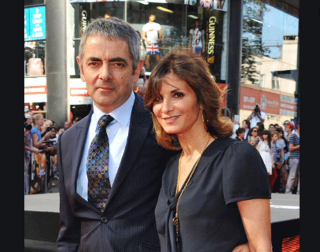 তা প্রকাশ্যে আসার পর স্ত্রী সুনেত্রা বিয়ের ২৫ বছর পর ২০১৪ সালে ডিভোর্সের আবেদন করেন। ২০১৫ সালে তাঁদের বিচ্ছেদ হয়। অ্যাটকিনসনের মেয়ে লিলি বাবার সঙ্গে কোনও সম্পর্ক রাখেননি। এমনকি নিজের পদবীও শাস্ত্রী রেখেছেন তিনি।