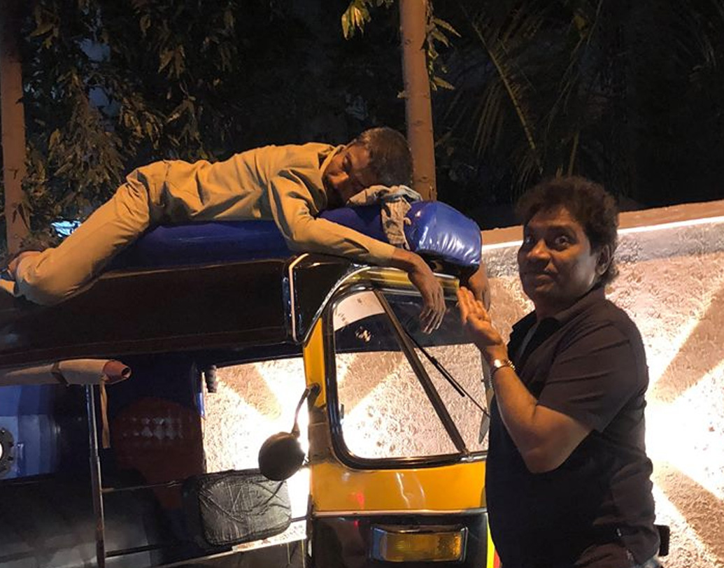 ওই অনুষ্ঠানের পর থেকে ‘জন রাও’ হয়ে গেলেন ‘জনি লিভার’। তিনি তখন কাজ করতেন হিন্দুস্তান লিভার প্রাইভেট লিমিটেড-এ। ‘লিভার’ শব্দটা নিজের নামে রেখেই দেন তিনি। পরবর্তী কালে ইন্ডাস্ট্রিতে পরিচিত হন ‘জনি লিভার’ নামেই।