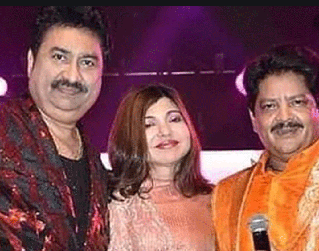 তিনি এতটাই হিট করেন যে, এক সময় লতা মঙ্গেশকর এবং আশা ভোঁসলের সঙ্গে টক্কর শুরু হয় তাঁর। কুমার শানু এবং উদিত নারায়ণের সঙ্গে একাধিক হিট গান রয়েছে তাঁর।