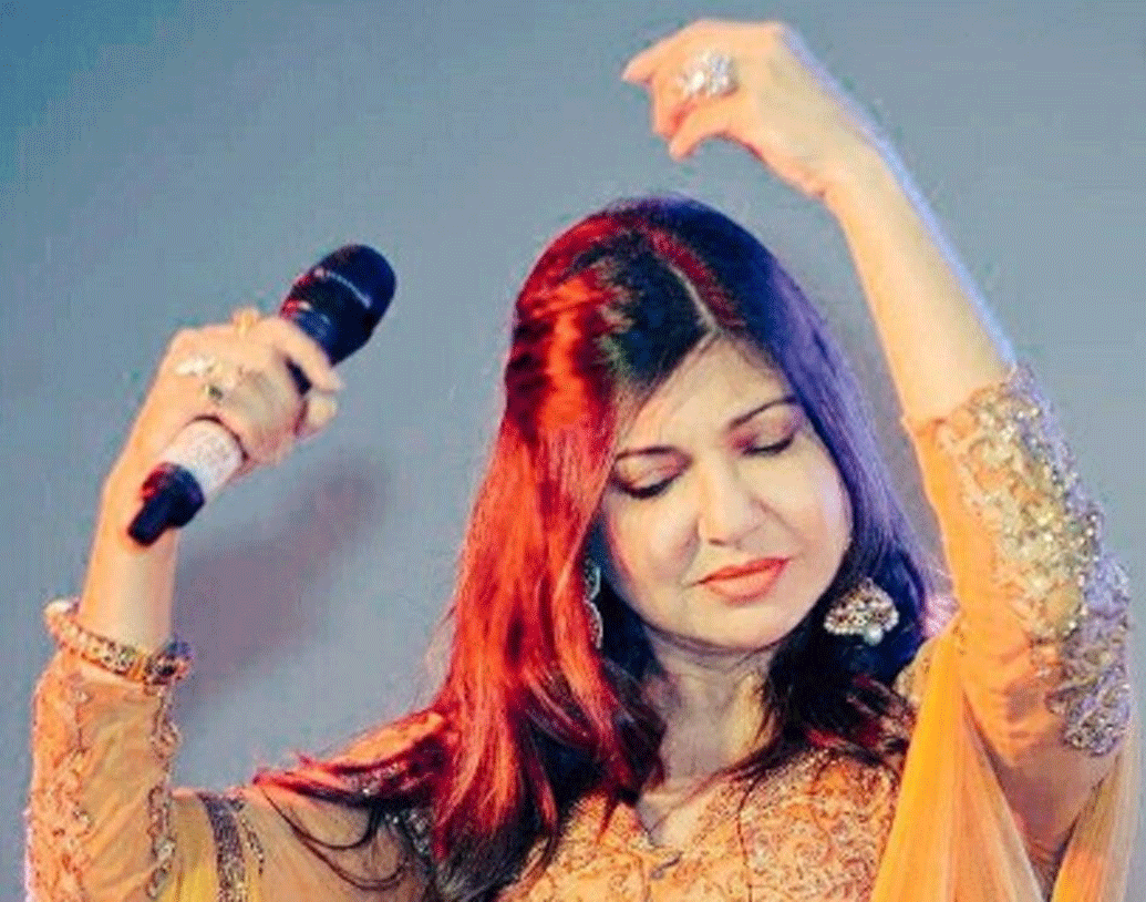 কেরিয়ারের চাপের ছায়া কখনও তাঁর ব্যক্তিগত জীবনে পড়তে দেননি তিনি। তাই স্বামীর থেকে অনেক দূরে থেকেও কখনও তাঁদের মধ্যে দূরত্ব তৈরি হয়নি।