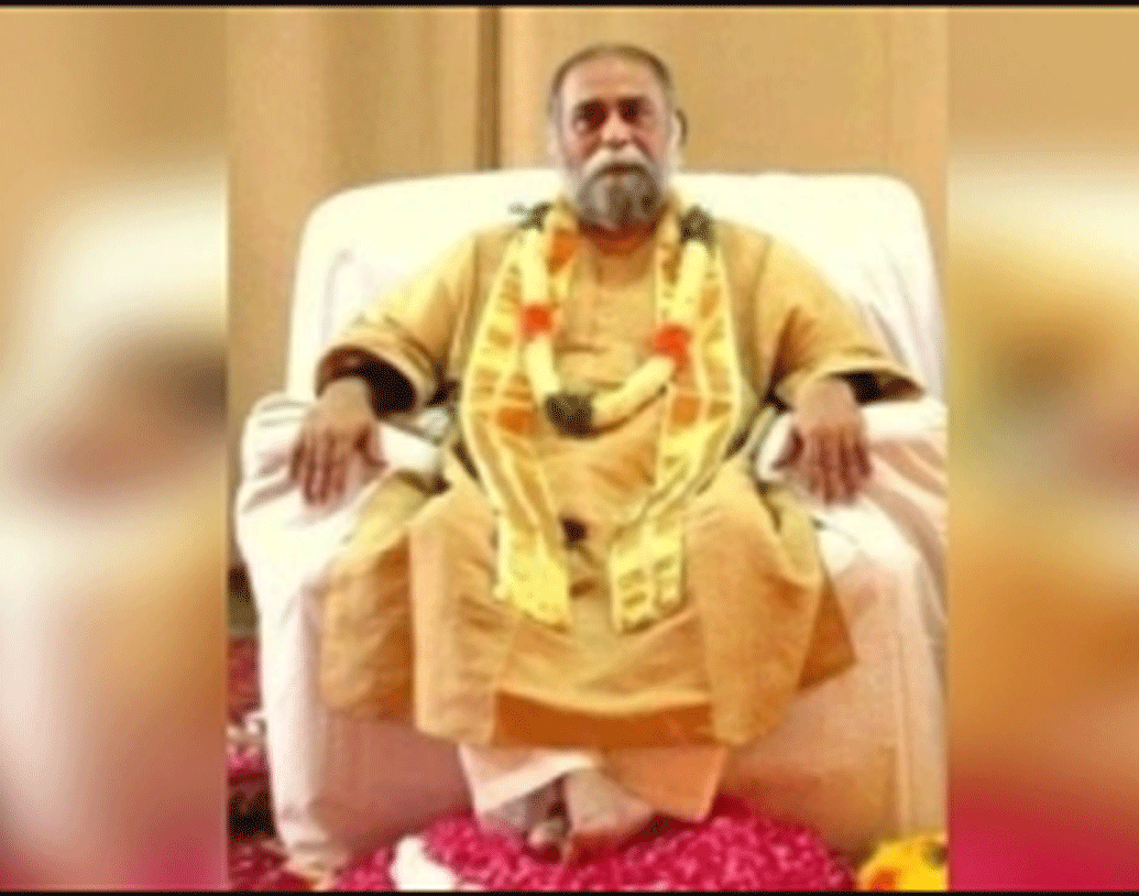 বাবা শ্রী ভারাদারাজুলু ভারতীয় রেলের হেড অ্যাকাউনট্যান্ট ছিলেন। আর মায়ের জীবন ছিল সংসারেই আবদ্ধ।