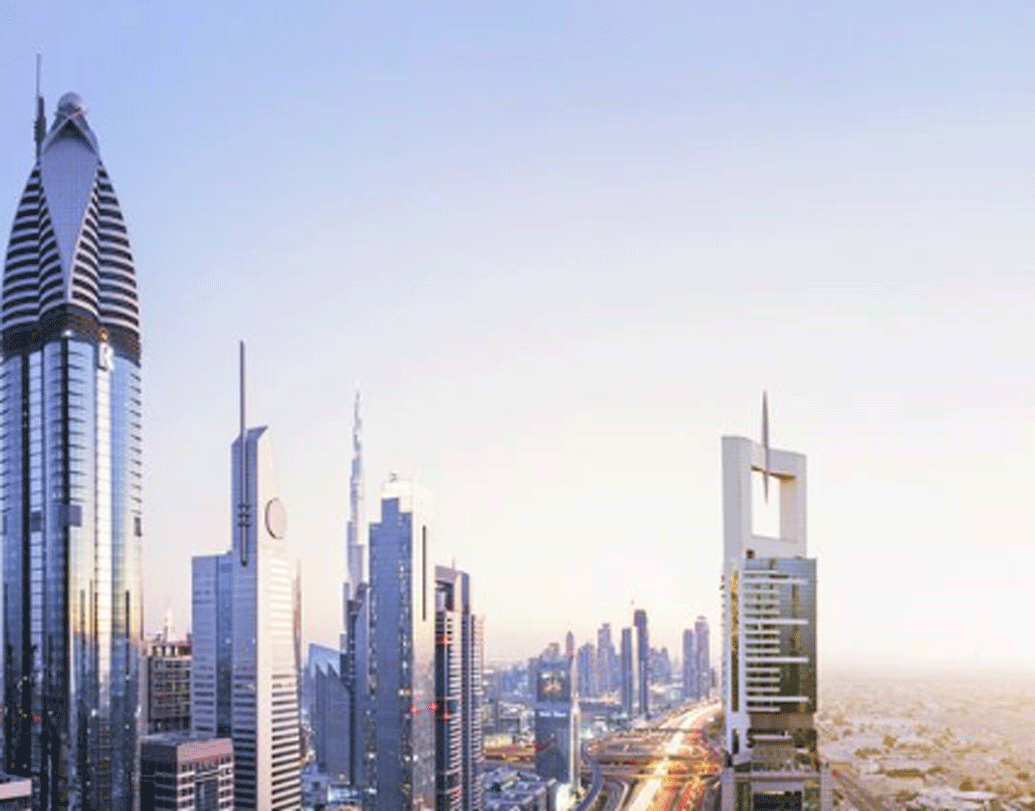 আরব আমিরশাহির মুক্তোর একচেটিয়া শিল্পে ধস নেমে আসে। ক্রমে তারা মুক্তোর দেশ থেকে তেলের দেশ হয়ে ওঠে।