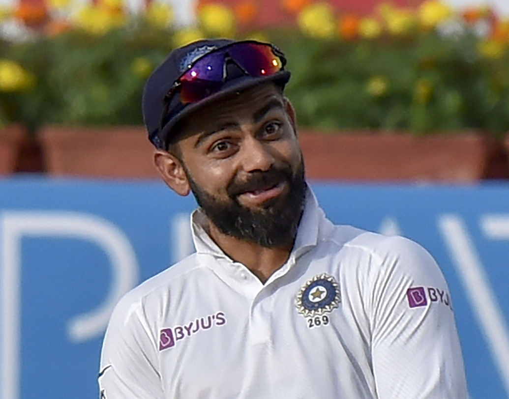 প্রথম ভারতীয় অধিনায়ক হিসেবে বিরাট কোহালি হোয়াইটওয়াশ করলেন দক্ষিণ আফ্রিকাকে। একইসঙ্গে প্রোটিয়াদের বিরুদ্ধে কোহালির নেতৃত্বে ৭০ শতাংশ টেস্ট জিতল ভারত। আগের সব অধিনায়কের নেতৃত্বে দক্ষিণ আফ্রিকার বিরুদ্ধে ভারতের জেতার হার ছিল মাত্র ২৪.১৪ শতাংশ।