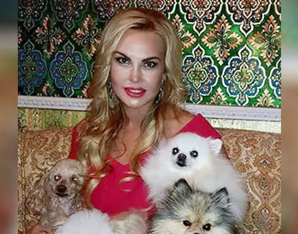 কামালিয়া-মহম্মদের বাংলোয় মোট ১০টি ঘর রয়েছে। ২২ জন পরিচারক যা দেখোশোনা করেন। এঁদের বার্ষিক বেতন ১ কোটি ৯৪ লক্ষ টাকা।