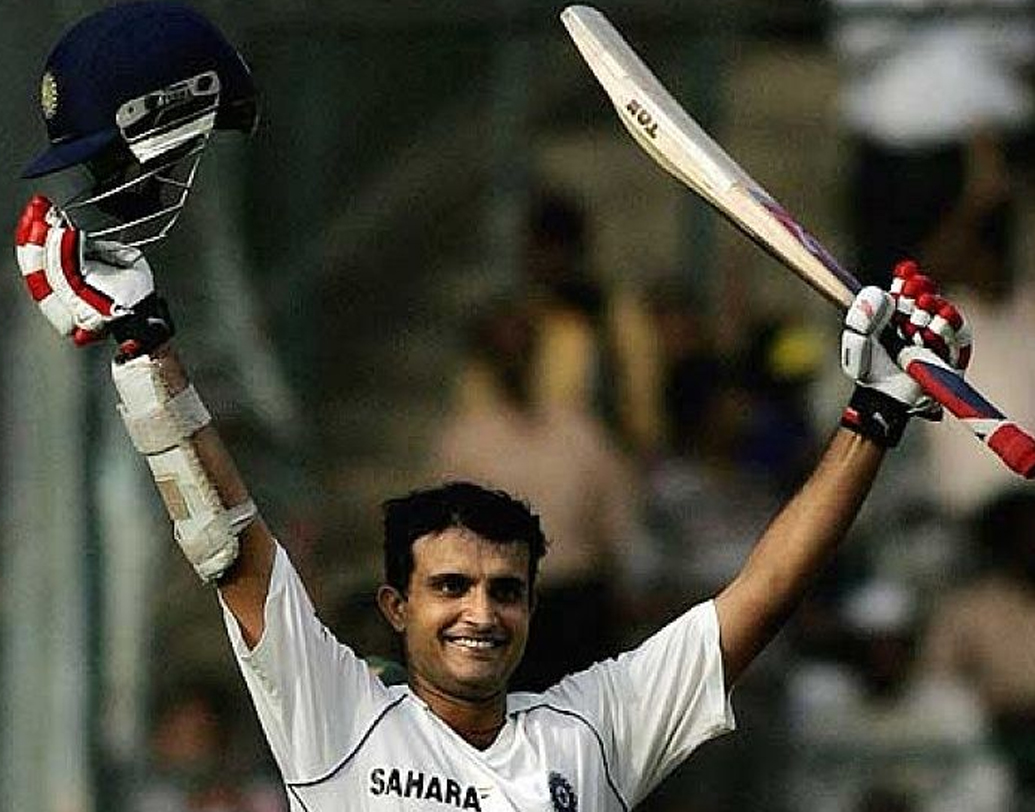 গ্রেগ চ্যাপেল জমানায় বাদ পড়ে, নেতৃত্ব হারিয়ে হতাশায় অবসর নিতেই পারতেন সৌরভ। কিন্তু তিনি তা করেননি। নিজের প্রতি আস্থায় থেকেছেন অটুট। ফিরেও এসেছেন মহারাজকীয় ভঙ্গিতে। ২০০৬ সালে জোহানেসবার্গে দক্ষিণ আফ্রিকার বিরুদ্ধে অপরাজিত ৫১ রানের ইনিংস সেই কারণেই তাৎপর্যপূর্ণ।
