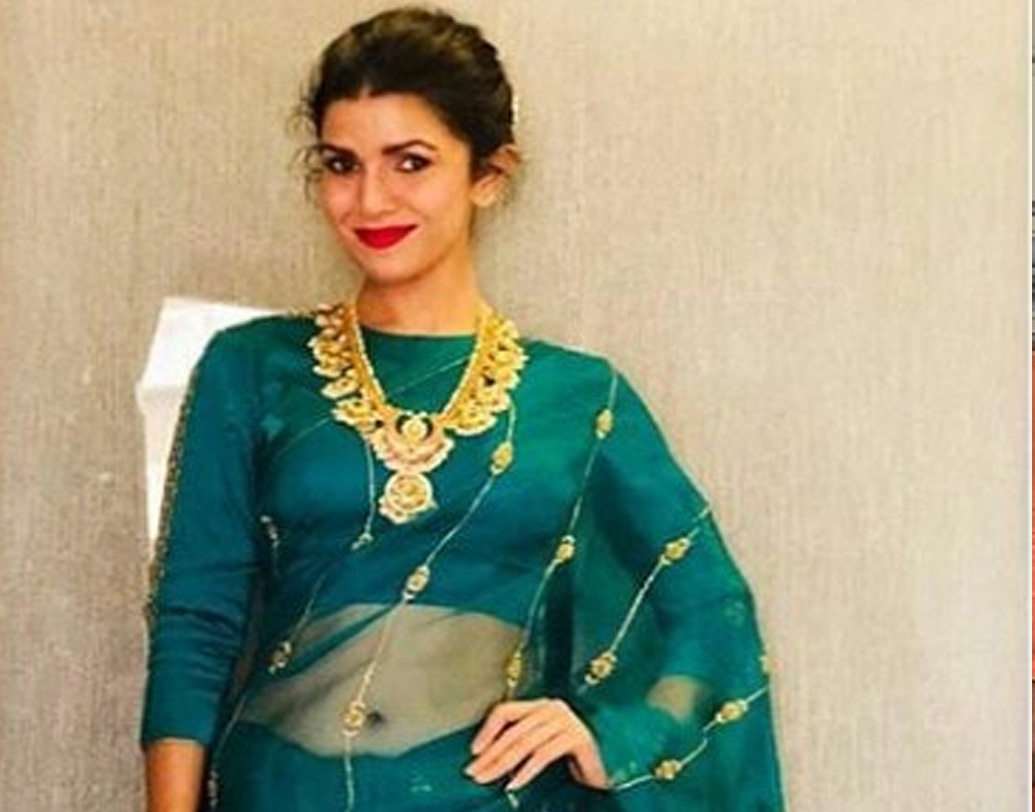 তবু, তাঁর প্রিয় শহর পাতিয়ালা। কারণ এই শহরেই শেষবারের মতো নিজেদের গৃহকোণে বাবা-মাকে একসঙ্গে পেয়েছিলেন তিনি। সেখান থেকেই তাঁর বাবা মেজর ভূপিন্দর সিংহ-কে‌ বদলি করে দেওয়া হয় কাশ্মীরে। (ছবি: সোশ্যাল মিডিয়া)