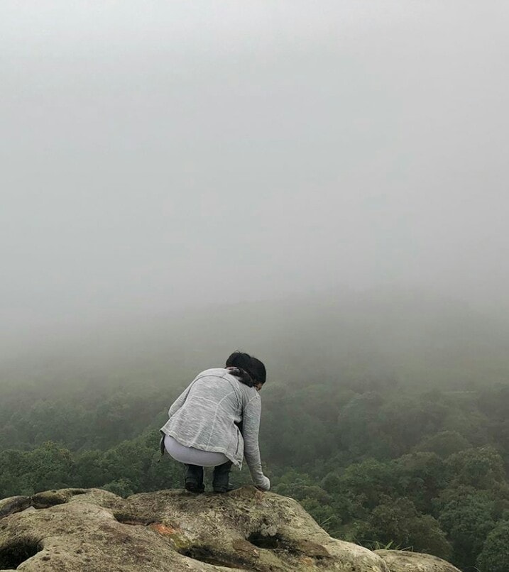 কাশ্মীর থেকে ফিরে নিজের হাতের কব্জিতে ট্যাটু করান নিমরত। সেখানে লেখা ‘জেনাব’। অর্থ, বাবার অমূল্য রত্ন। (ছবি: সোশ্যাল মিডিয়া)