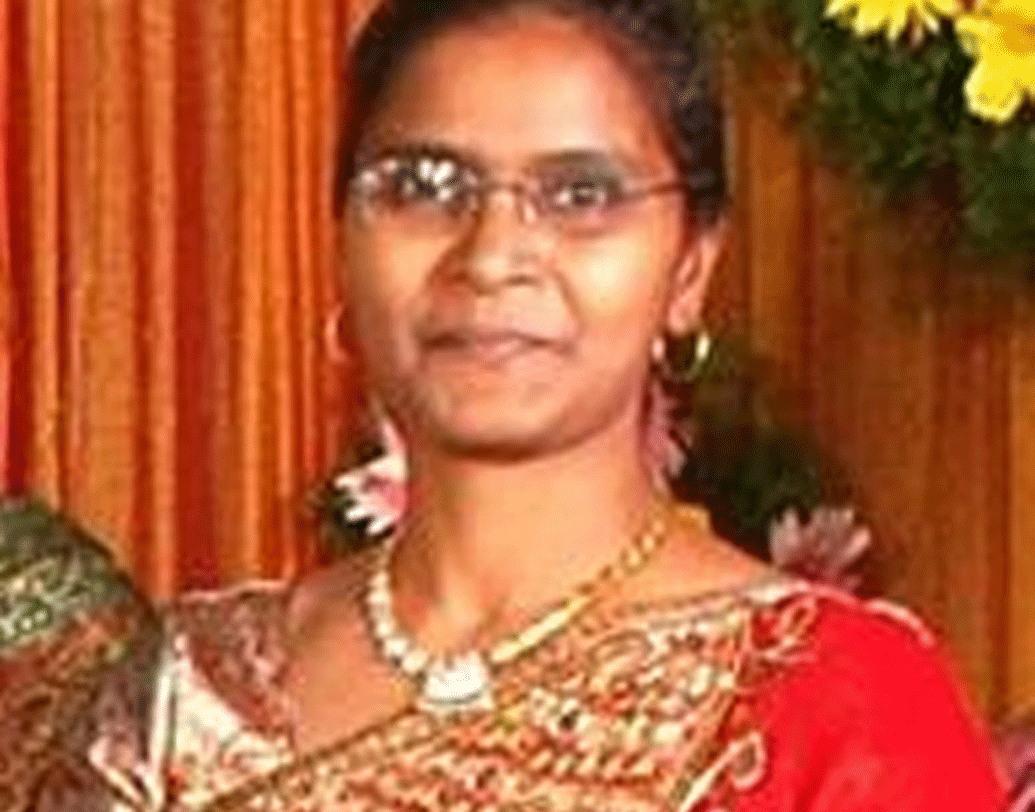 মঙ্গলাদের কাজ ছিল, সেই সব তথ্য সংগ্রহ করে হায়দরাবাদে পাঠানো। তাঁদের আগেও একটি দল এই কাজ করে গিয়েছে। তাঁরা অ্যান্টার্কটিকা ছাড়ার আগে যেমন অন্য একটি দল সেখানে পৌঁছেছে। শুধু ভারতই নয়, রাশিয়া, চিনেরও একই রকম স্পেস সেন্টার রয়েছে অ্যান্টর্কটিকায়।