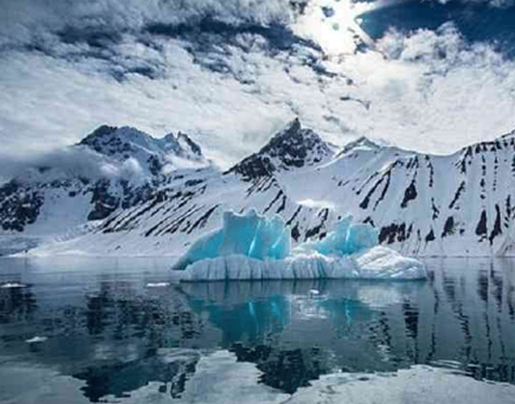 তবে কেউই যেমন খুশি খেতে পারতেন না। হিসাব করে খেতে হত। কারণ, শীতকালে এই হিমভূমির বাকি বিশ্বের সঙ্গে যোগাযোগ সম্পূর্ণ বিচ্ছিন্ন হয়ে যায়। ফলে খাবার অহেতুক নষ্ট করলে পরে নিজেদেরই ভুগতে হবে, একটি সাক্ষাত্কারে জানান মঙ্গলা।