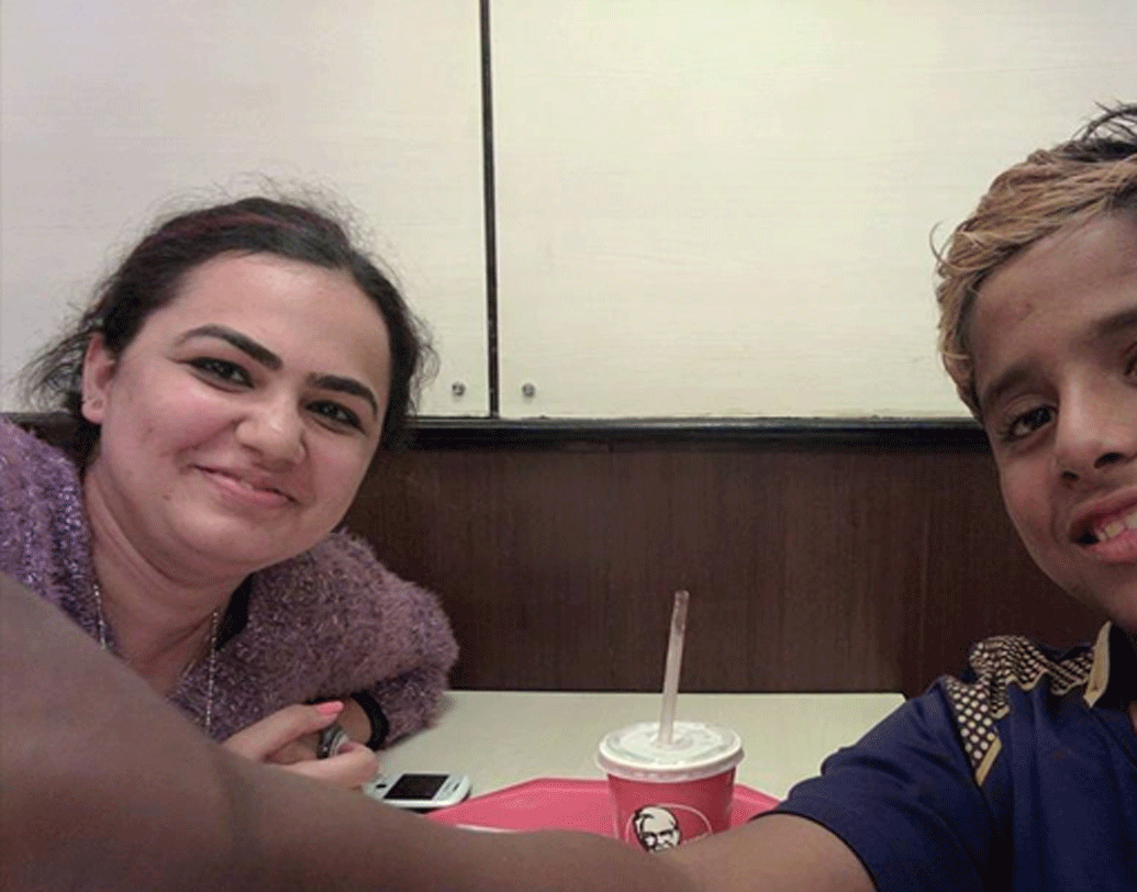 এমবিএ পাশ করার পর ২০১৫ সালে আমদাবাদের অরবিন্দ লিমিটেডের একটি কাপড় উত্পাদনকারী কোম্পানিতে যোগ দেন তিনি। ভাল কাজের পুরস্কারস্বরূপ খুব তাড়াতাড়ি তিনি প্রমোশনও পেয়ে যান।