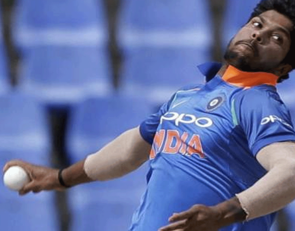 মাঝের সময়টা মাত্র ১২ বছর। আর এই ১২ বছরেই আপাদমস্তক বদলে গিয়েছে তাঁর জীবন। ভেবেছিলেন হবেন কনস্টেবল, কিন্তু হয়ে গেলেন ব্যাঙ্ক ম্যানেজার।