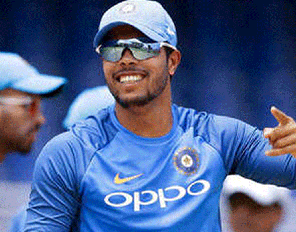 সেটা ছিল ২০০৮ সাল। তাঁর ফাস্ট বোলিং সকলের নজরে এসেছিল।  বিদর্ভের হয়ে রঞ্জি ট্রফি খেলার সুযোগ পেলেন উমেশ। এর আগে উমেশ টেনিস বলেই প্রাকটিস করতেন গ্রামে। সেই প্রথম লেদার বলে খেলেন।