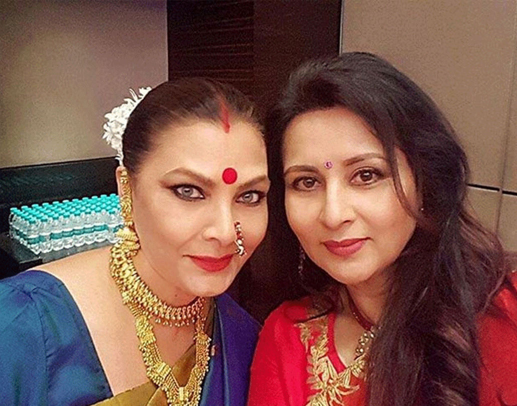 ফিল্ম না করলেও ভারতে মাঝে মধ্যেই আসেন। বন্ধুদের সঙ্গে ছবিও শেয়ার করেন কিমী।