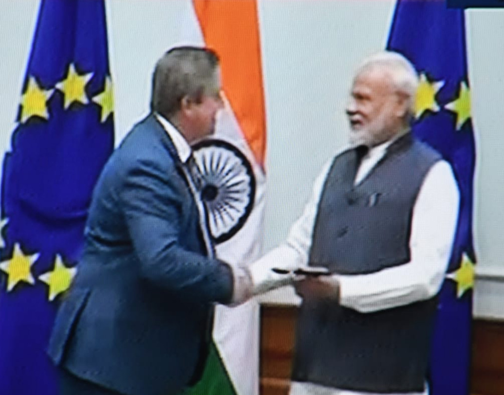 ম্যাডির অফিশিয়াল প্রোফাইল বলছে, তাঁর বর্তমান কাজের ক্ষেত্র বিস্তৃত ইউরোপ মহাদেশ, ভারত এবং দক্ষিণ আফ্রিকা জুড়ে। বাণিজ্য ও সরকারি বিভিন্ন বিষয় তাঁর কাজের পরিধির অন্তর্ভূক্ত। (ছবি: সোশ্যাল মিডিয়া)