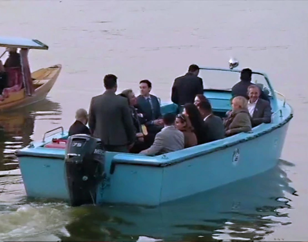 কিন্তু ইতিমধ্যেই ম্যাডি এবং তাঁর সংস্থা ঘিরে প্রশ্ন উঠতে শুরু করেছে। সংস্থার দাবি, বিশ্বের ১৪ দেশে ছড়িয়ে আছে তাদের কর্মকাণ্ড। কিন্তু একটি সংবাদমাধ্যমের দাবি, এত বিস্তৃত নেটওয়ার্ক সামলানোর জন্য সংস্থার আর্থিক সঙ্গতি যথেষ্ট অপ্রতুল।(ছবি: সোশ্যাল মিডিয়া)