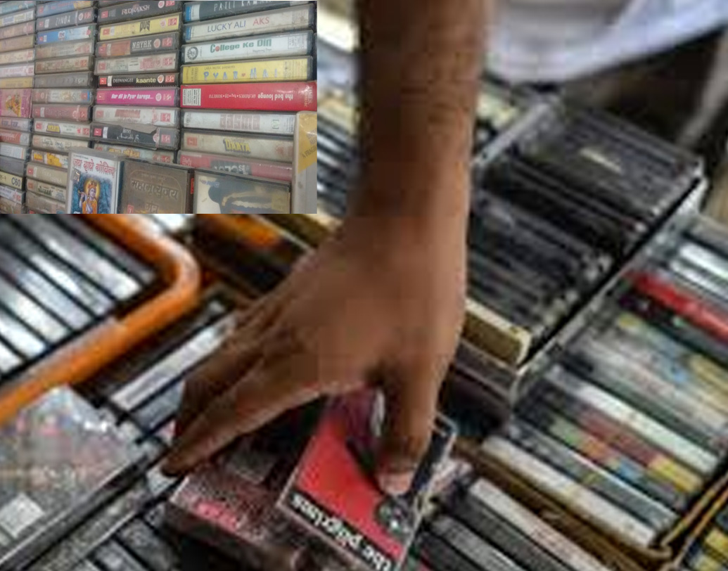 কিছুটা টাকাপয়সা জমিয়ে চন্দ্রভান একটি পুরনো দোকান কিনলেন। সে দোকানে পুরনো রেকর্ড আর অডিও ক্যাসেট বিক্রি হত। তখন কে আর জানত, একদিন এই দোকান থেকেই ক্যাসেট-সাম্রাজ্যের নতুন অধ্যায় শুরু করবেন তাঁর ছেলে। (ছবি : সোশ্যাল মিডিয়া)