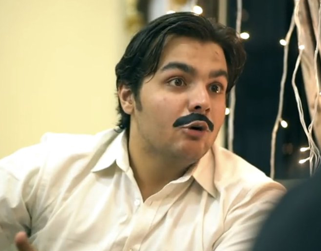 ইউটিউব জগতে অন্যতম পরিচিত মুখ আশিস চনচলানি। ২০০৯  সালে তিনি পা রেখেছিলেন ইউটিউব দুনিয়ায়। আজ তাঁর সাবস্ক্রাইবার সংখ্যা প্রায় এক কোটি ৩৫ লক্ষ। তাঁর কমেডি ভিডিয়োগুলির মূল কনটেন্ট উঠে আসে আমাদের দৈনন্দিন জীবনে ঘটে চলা নানা টুকিটাকি ঘটনা থেকেই। ‘ওয়ার্ল্ড ব্লগারস অ্যায়ার্ড’-এ আশিস পেয়েছেন ২০১৯ এর সেরা কমেডি ইনফ্লুয়েন্সার অ্যাওয়ার্ড।