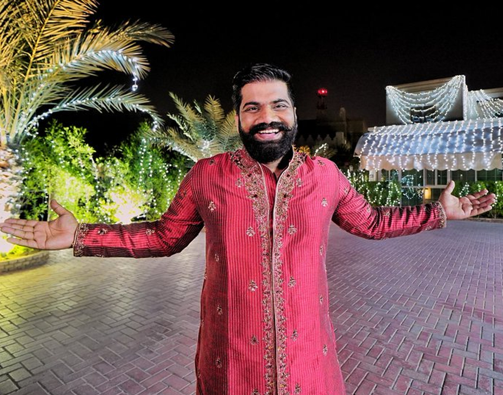 ভারতের সেরা টেক ‌ইউটিউবারদের তালিকায় শীর্ষে আছেন গৌরব চৌধরি। তাঁর ‘টেকনিক্যাল গুরুজি’ চ্যানেলে তিনি যাবতীয় টেক ও গ্যাজেট সম্বন্ধীয় তথ্য শেয়ার করেন। তাঁর এই চ্যানেলে এখন প্রায়এক কোটি ৪০ লক্ষ সাবস্ক্রাইবার। এ ছাড়াও নিজের নামেই রয়েছে তাঁর আরেকটি চ্যানেল, যেখানে তিনি করেন নিজের ‘ডেইলি লাইফ ব্লগিং’। ‘ওয়ার্ল্ড ব্লগারস অ্যাওয়ার্ড-এ গৌরব পেয়েছেন সেরা টেক ইনফ্লুয়েন্সার অ্যাওয়ার্ড। ২০১৫ শুরু হয়েছিল ‌ইউটিউবে তাঁর পথচলা।