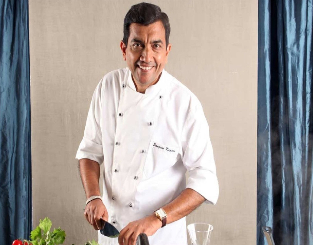 সহজ, সাধারণ পদ্ধতিতে ঘরোয়া ও আন্তরিক ভাবে রান্না শেখানো ছিল সঞ্জীবের সাফল্যের মূলমন্ত্র। রোজকার রান্না থেকে রেস্তোরাঁর বিশেষ পদ। সবই সঞ্জীবের শেখানোর গুণে মন জয় করে নিত দর্শকদের। সেলেব্রিটি শেফ-এর তকমা ঝেড়ে ফেলে সঞ্জীব হয়ে উঠেছিলেন দর্শকদের ঘরের লোক।