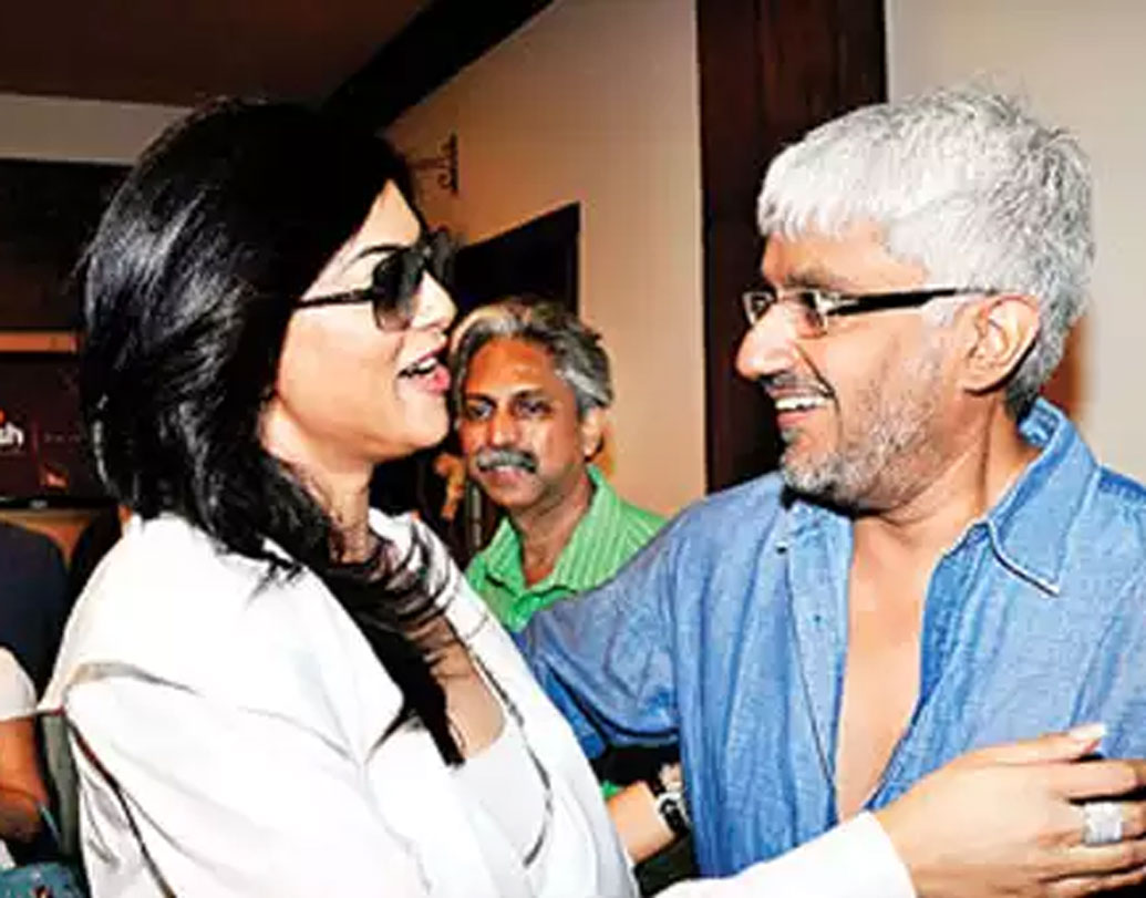 শেষমেশ সুস্মিতা সেনের সঙ্গে তাঁর সম্পর্কের ভাঙন ঘটে। ততদিনে স্ত্রী এবং মেয়ের জন্যও অনুশোচনা হচ্ছিল তাঁর। স্ত্রী এবং মেয়ের সঙ্গে তিনি ঠিক করেননি, বারবারই তাঁর মনে হচ্ছিল। একটা সাক্ষাৎকারে এ কথা নিজেই বলেছেন বিক্রম।