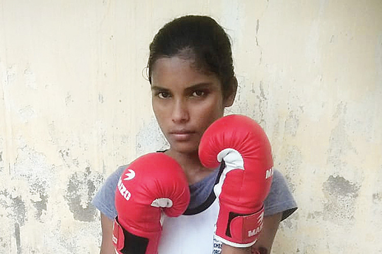 Durgapur girl won Chess boxing fighting with many difficulties